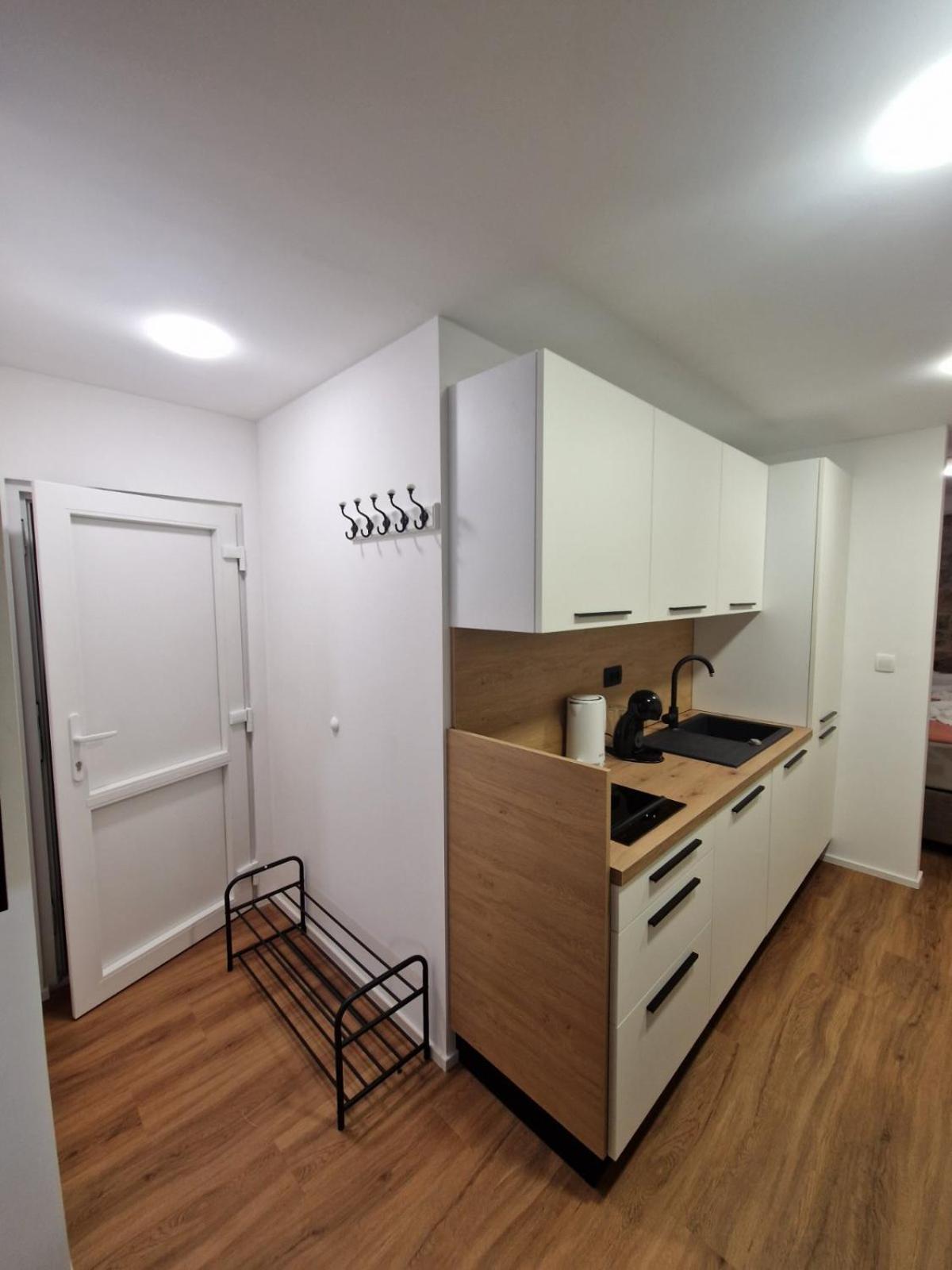 Appartamento Pirana Esterno foto