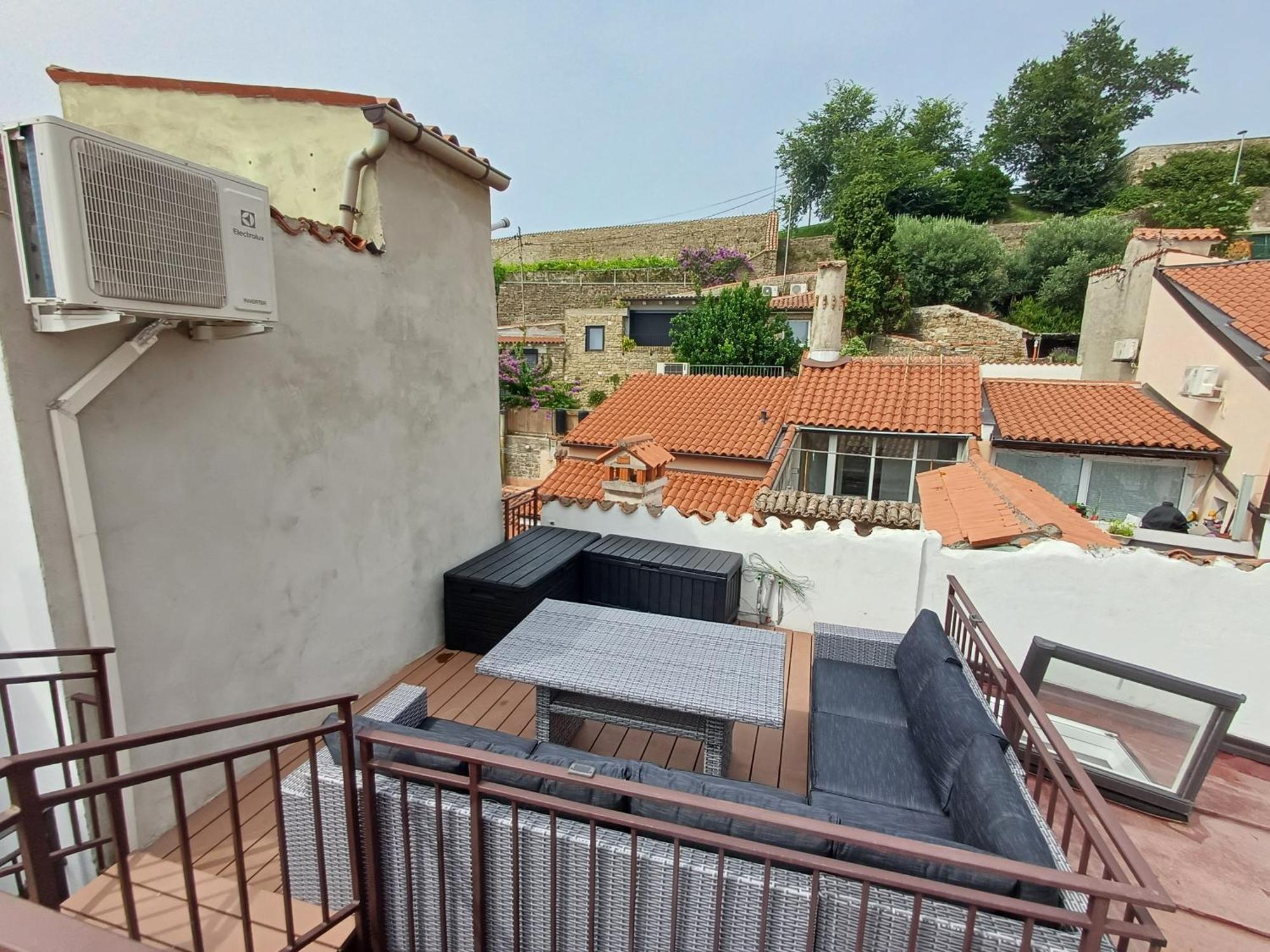 Appartamento Pirana Esterno foto